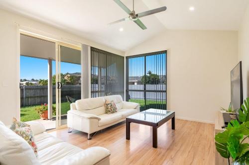 North Creek Casa | A Wave From It All - Lennox Head