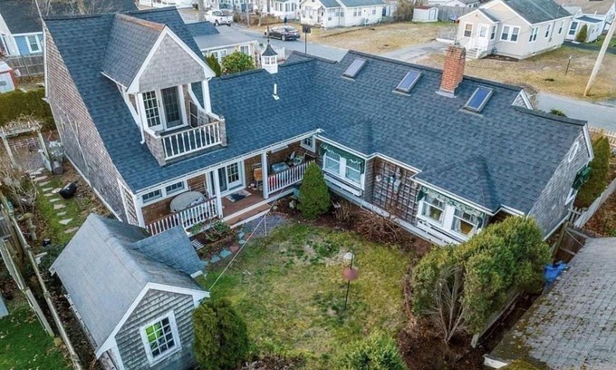Wareham Center Casa | A Wave from it All: Swift's Beach Wareham