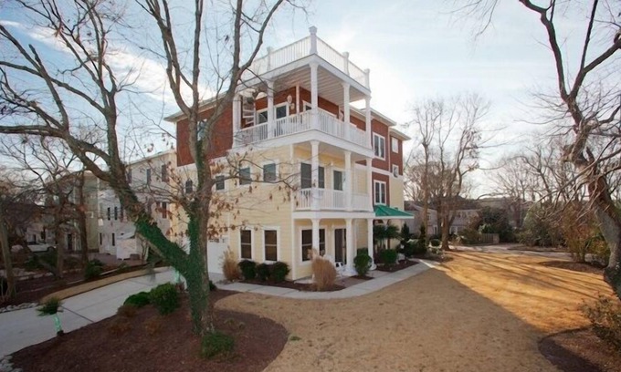 Croatan Beach Casa | A Wind Song (5-Bedroom Home) by RedAwning