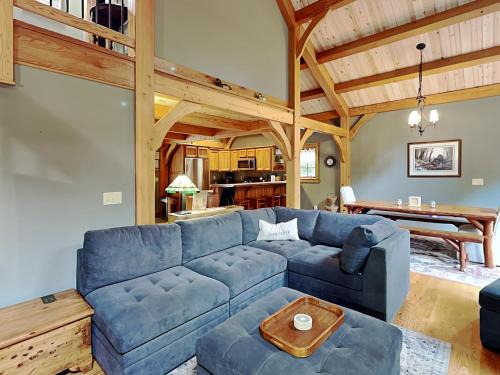 Oakland Casa | A Winter View