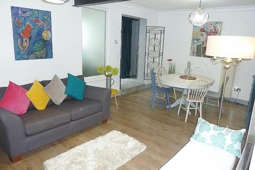 Salisbury Casa | A wonderful place in the hub of the city, yet on the edge of the countryside