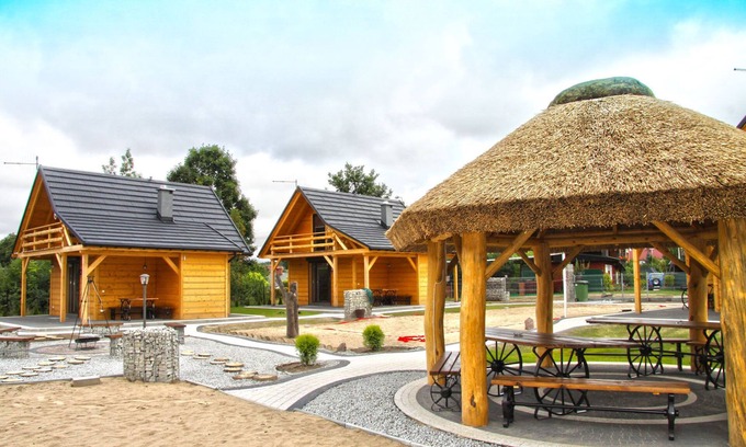 Lubrza Casa | A wooden, eco-friendly house by the Goszcza lake