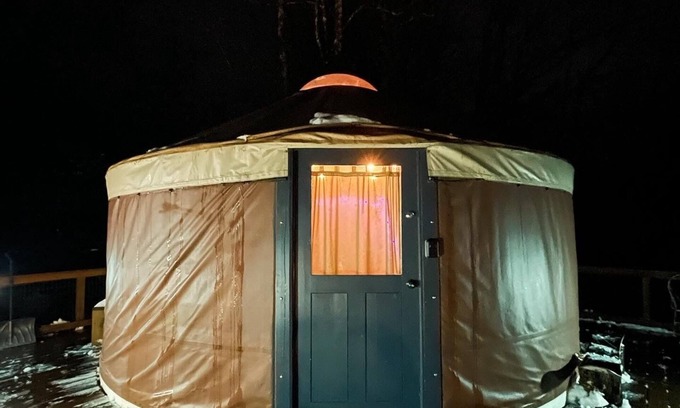 Cumberland Center Casa | A yurt in the trees. Close to Portland but close to nature. Treeyurt Maine