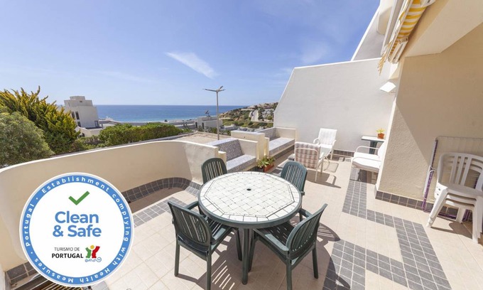 Porto de Mos Apartamento | A08 - Magnolia Sea View Apartment