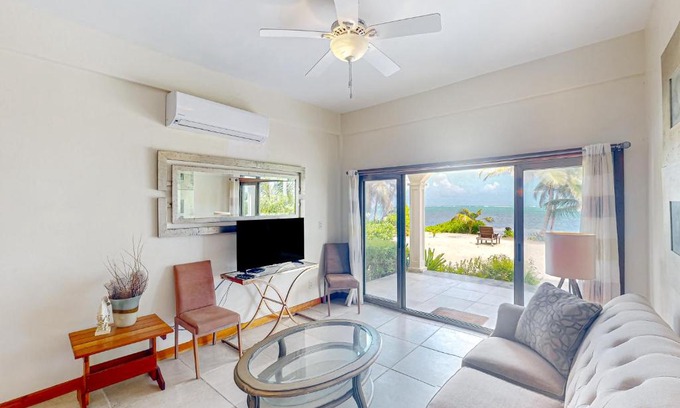 San Pedro Apartamento | A1 at Blue Water Beach Villas