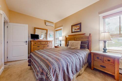 Proctorsville Casa | A1 at Castle Hill - Apartment