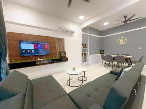 Tebrau Casa | A23 Hello Baby Dato Onn Tebing 15PAX Private Bathroom