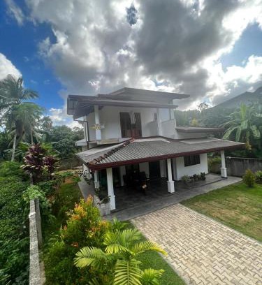 Poddala Casa | AADHI Guest