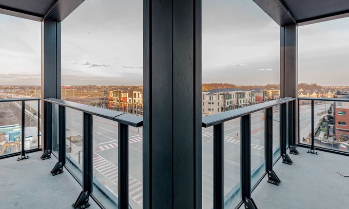 Brampton Condominio | Aaira Suites 3 Bedroom Condo