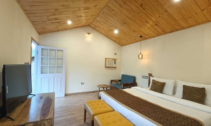 Shimla Hotel | Aaroham Resorts Shimla