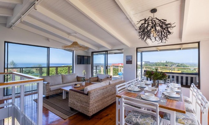 Keurboomstrand Casa | Abalone Beach House