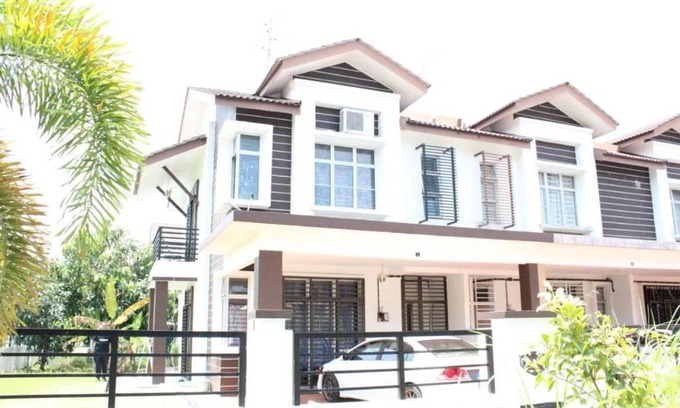 Masai Casa | Abang Payung Homestay