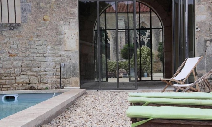 Accolay Casa | Abbaye de Reigny - Esprit de France