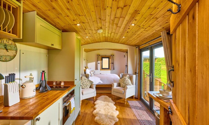 Wichenford Otro | Abberley Shepherds Hut - Ockeridge Rural Retreats