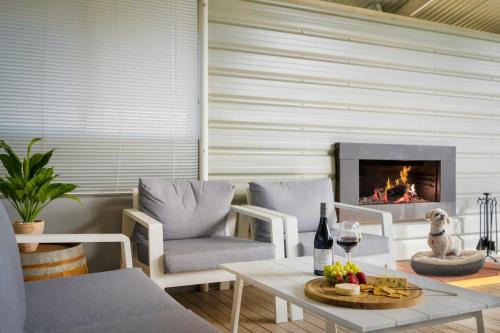 Abbey Casa | Abbey Bay Cottage - Pet Friendly, Wifi, Busselton