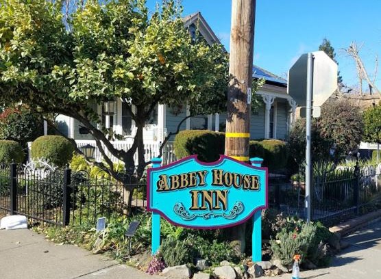 Winters Cama Y Desayuno | Abbey House Inn