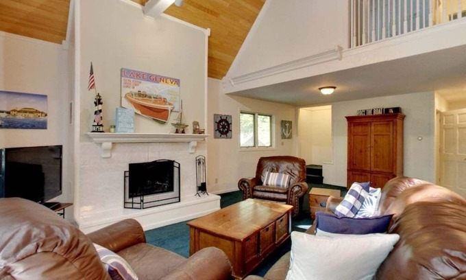 Fontana Casa | Maravillosa casa con acceso completo a las comodidades de Abbey Springs - North Shore Hideaway