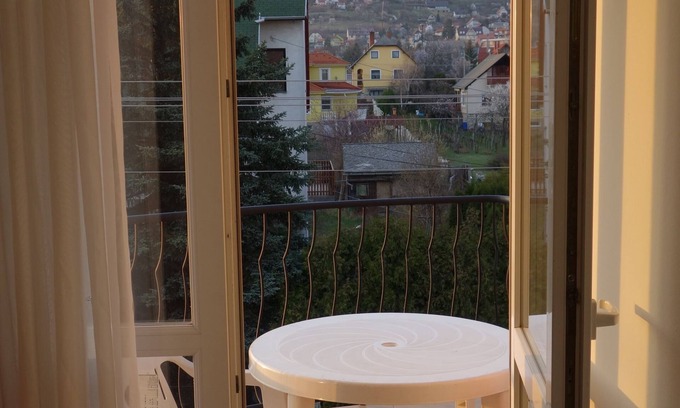 Balatonfured Apartamento | Abigél apartmanház