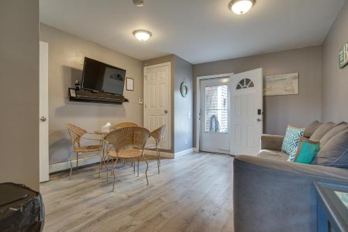 South Yarmouth Apartamento | about 1 Mi to Beach Cape Cod Apt in South Yarmouth