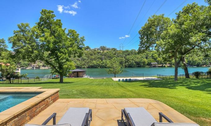 Lower Basin Lake Travis Casa | LLEGAR A ELITE EN LAKE AUSTIN ESTATE | Hasta 15 camas | Frente al lago | Mejor backyrd