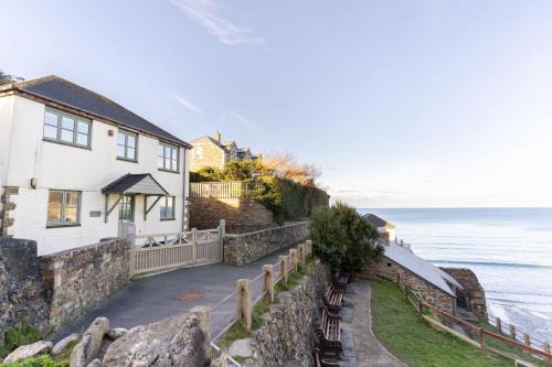 St. Agnes Casa | Above the Beach