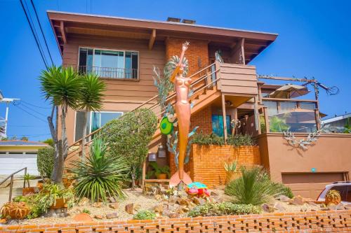 North Pacific Beach Casa | Above the Beach
