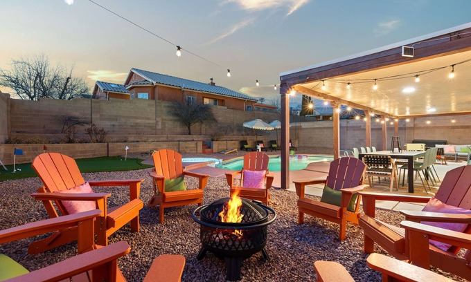 Paradise Hills Civic Casa | ABQ Oasis! Pool and Hot Tub OPEN ALL YEAR!, Game Room, Golf, Great for Reunions!