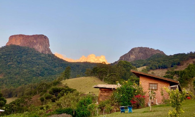 Sao Bento do Sapucai Chalet De Esquí | Abrigo de montanha - Berghütte