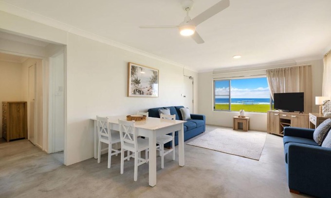 North Creek Apartamento | Absolute Beachfront Apartment 3B