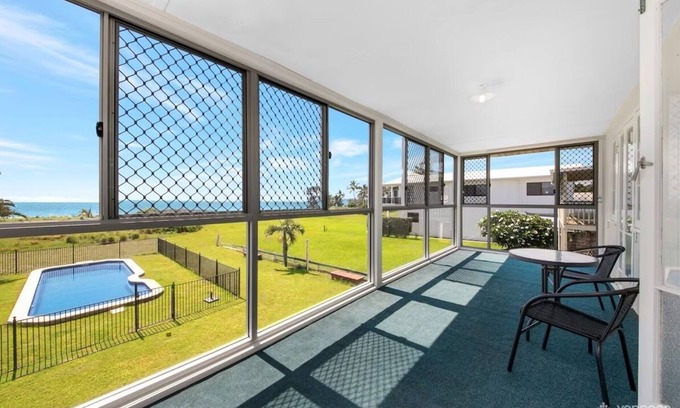 Yeppoon Casa | ABSOLUTE BEACHFRONT WITH A POOL