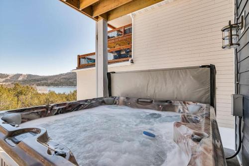Hollister Casa | Absolutely Shore