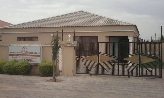 Gaborone Casa | Abundance Palace Guest House