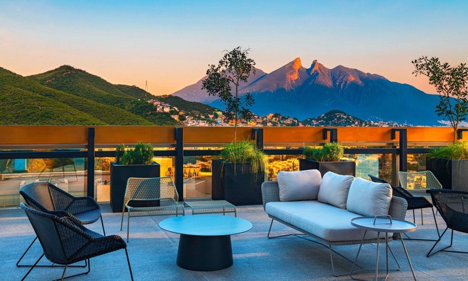 Monterrey Hotel | AC Hotel by Marriott Monterrey Valle.