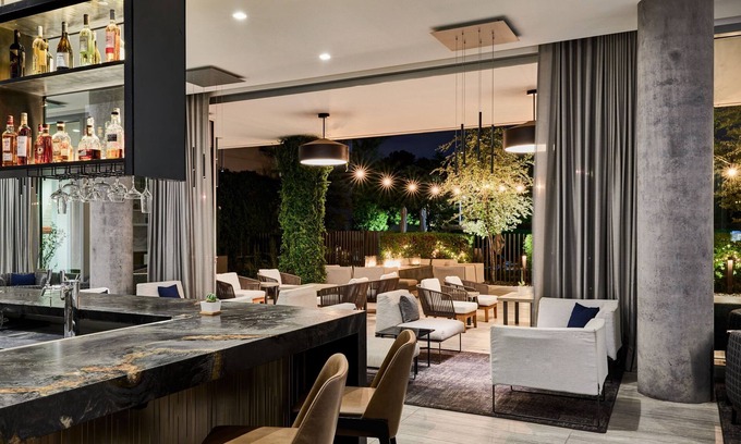 Camelback East Hotel | AC Hotel by Marriott Phoenix Biltmore
