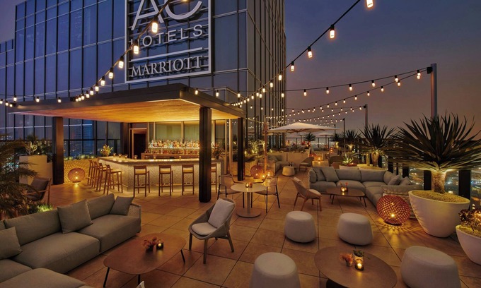 Downtown Los Angeles Hotel | AC Hotel Downtown Los Angeles, a Marriott Hotel