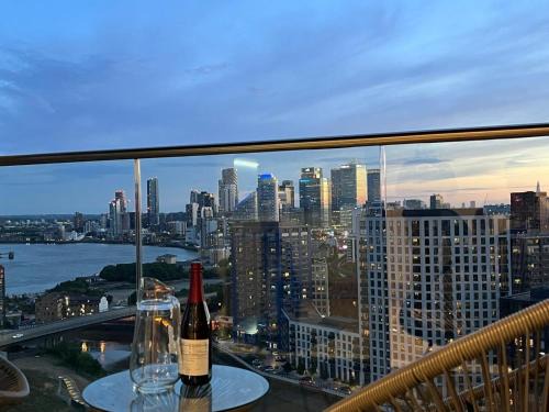 Canning Town South Apartamento | AC Luxe Penthouse with Free Parking