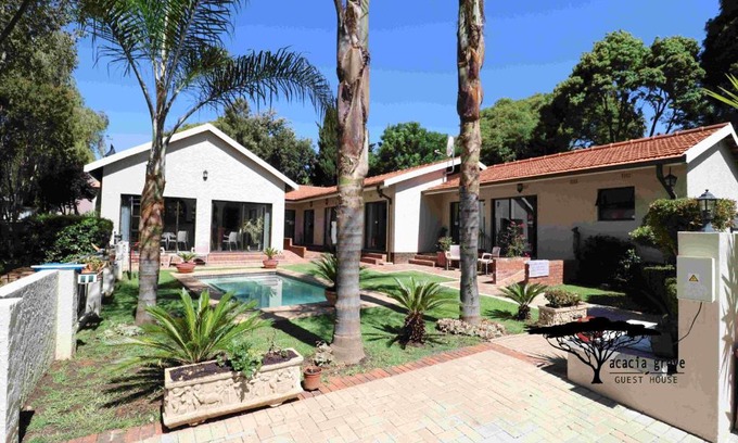 Bedfordview Casa | Acacia Grove Guest House