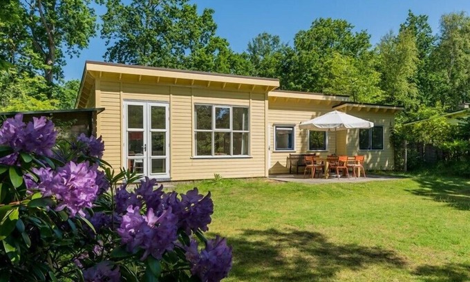 Nieuw-Haamstede Casa | Acasialaan 10 vacaciones en un bungalow moderno en la naturaleza