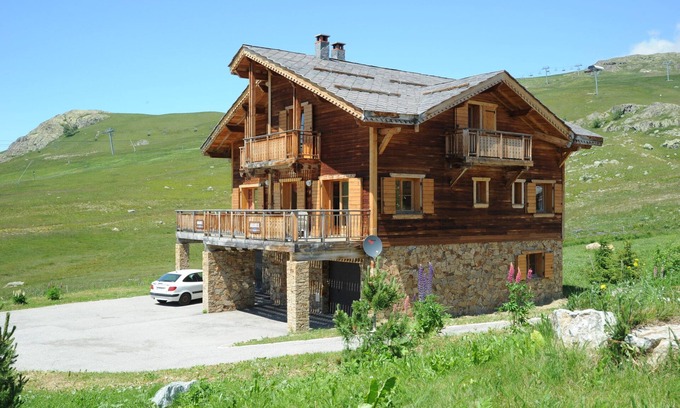 Bergers Chalet De Esquí | Accès direct aux pistes! Grand Chalet 15p con sauna privada