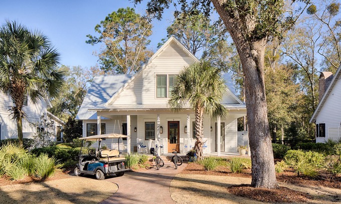 Palmetto Bluff Cabaña | CARRITO DE GOLF GRATIS Y 2 BICICLETAS VEN CON ALQUILER, SECLADO CON UN FUEGO