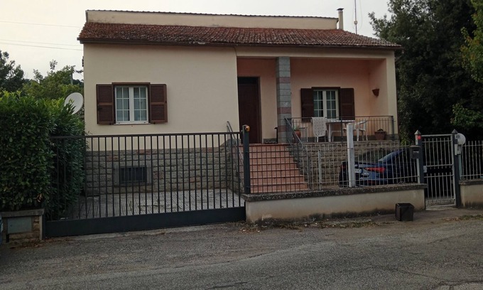Gallese Apartamento | Accommodation Le Rose, just outside the village a few meters from the Basilica of San Famiano