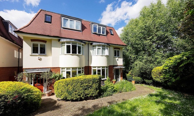 West Hill Casa | Ace Delights, by Veeve