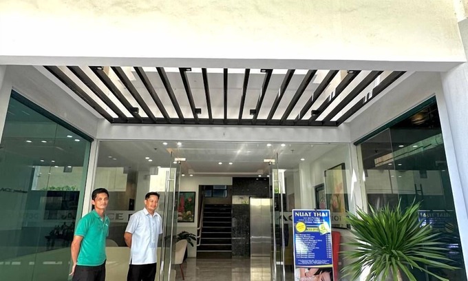 Lapu-Lapu Hotel | Ace Penzionne