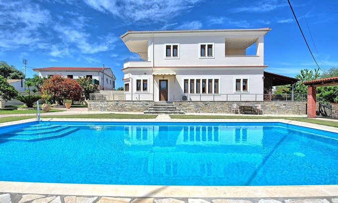 Acharavi Villa | Villa en Acharávi con 5 habitaciones, capacidad 10