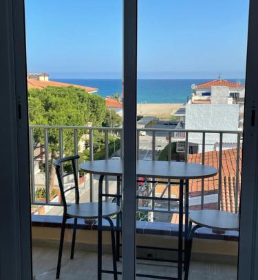 Sant Salvador Apartamento | Acogedor estudio en la playa, con vistas al mar, y piscina comunitaria