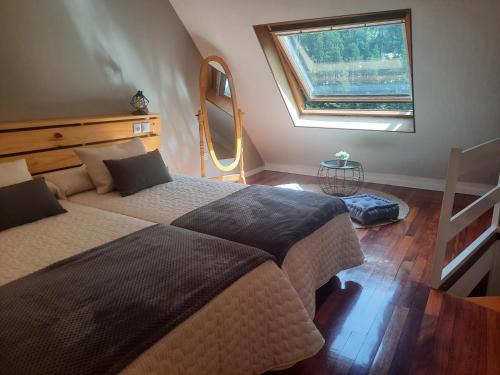 Canfranc-Estacion Apartamento | Acogedor y cálido apartamento con vistas a la montaña