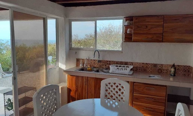 Manta Casa | Acogedora casa frente al mar en Sta Marianita, 3 dormitorios con hermosa vista !