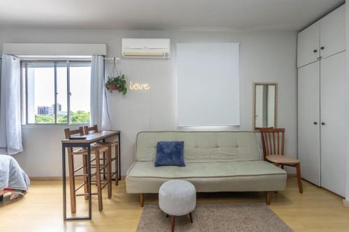 Cidade Baixa Apartamento | Aconchegante e ensolarado!