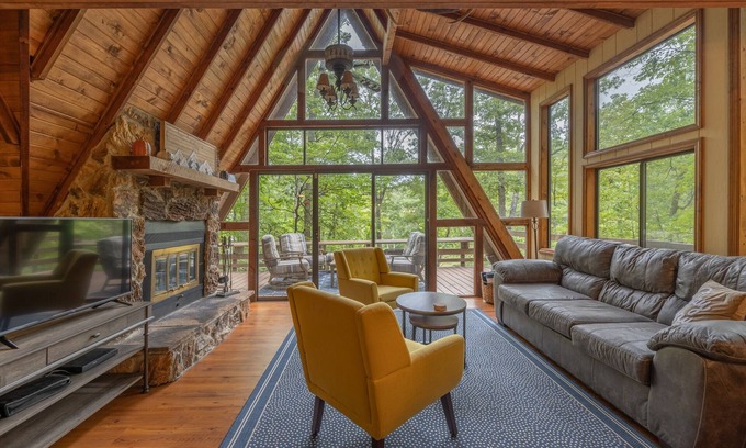 Innsbrook Chalet De Esquí | Acorn Falls by Innsbrook Vacations!