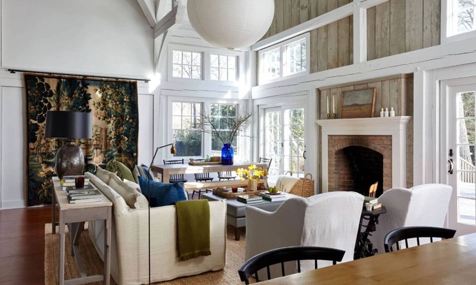 Sagaponack Casa | ACORN HOUSE. Stay in Architect & Designer's country house.